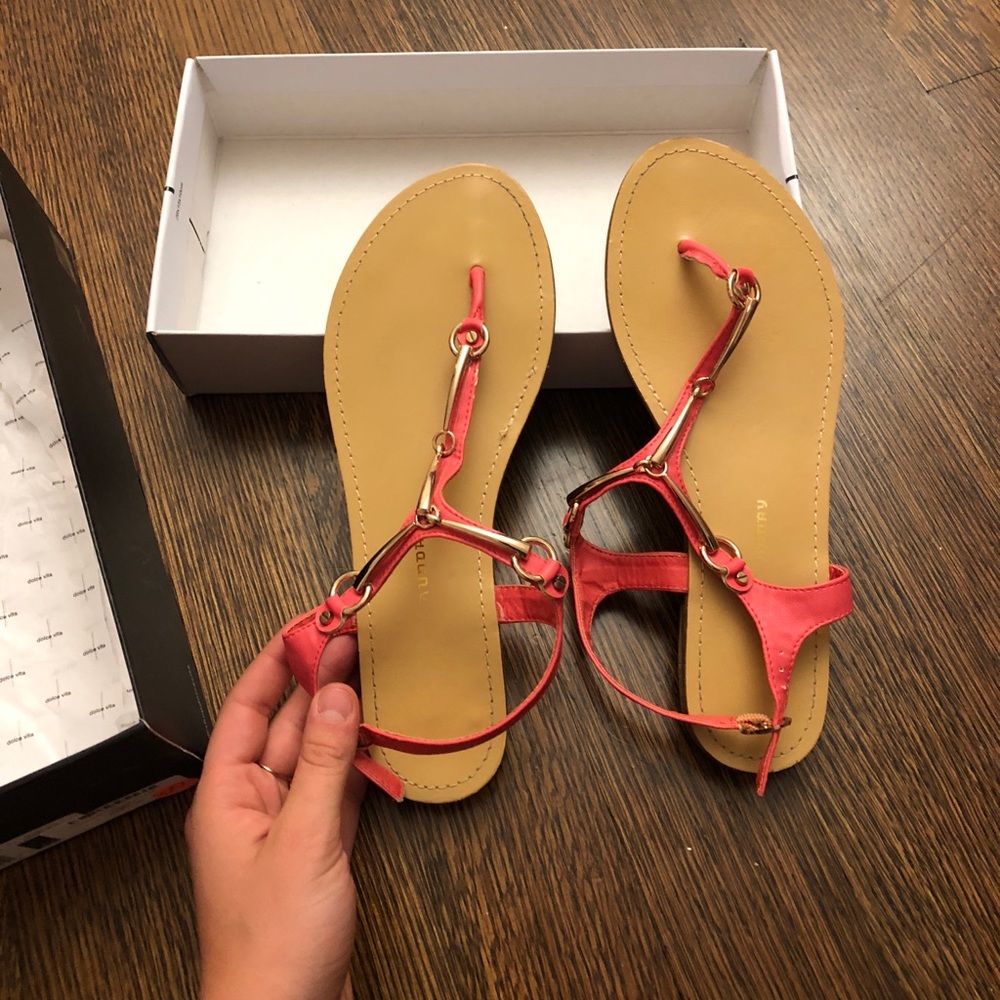 BRAND NEW Dolce Vita Sandals